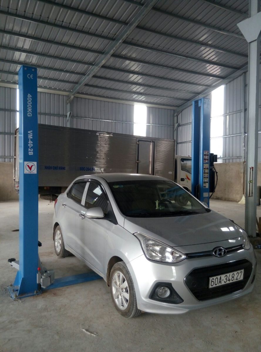 Cầu nâng 2 trụ cáp dưới VIMET VTLB4000