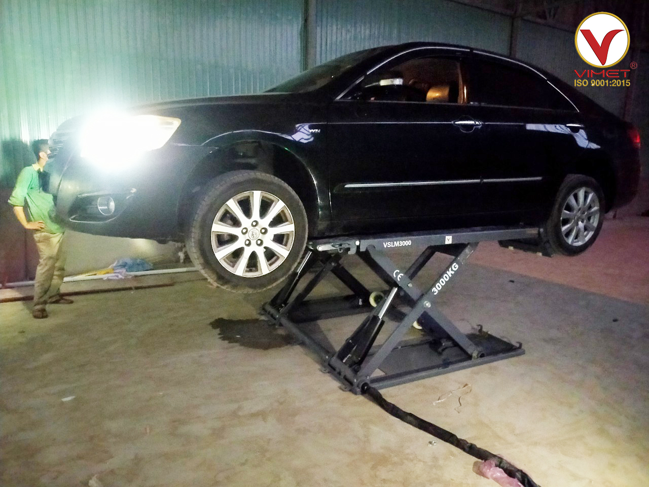 Cầu nâng bụng cắt kéo di động VIMET VSLM3000