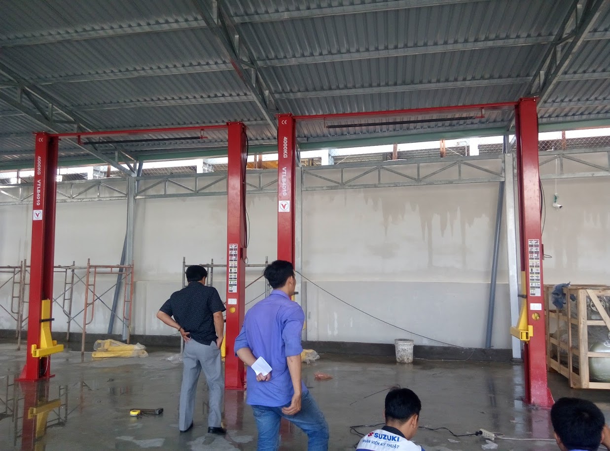 Cầu nâng 2 trụ cáp trên VIMET TLR40110