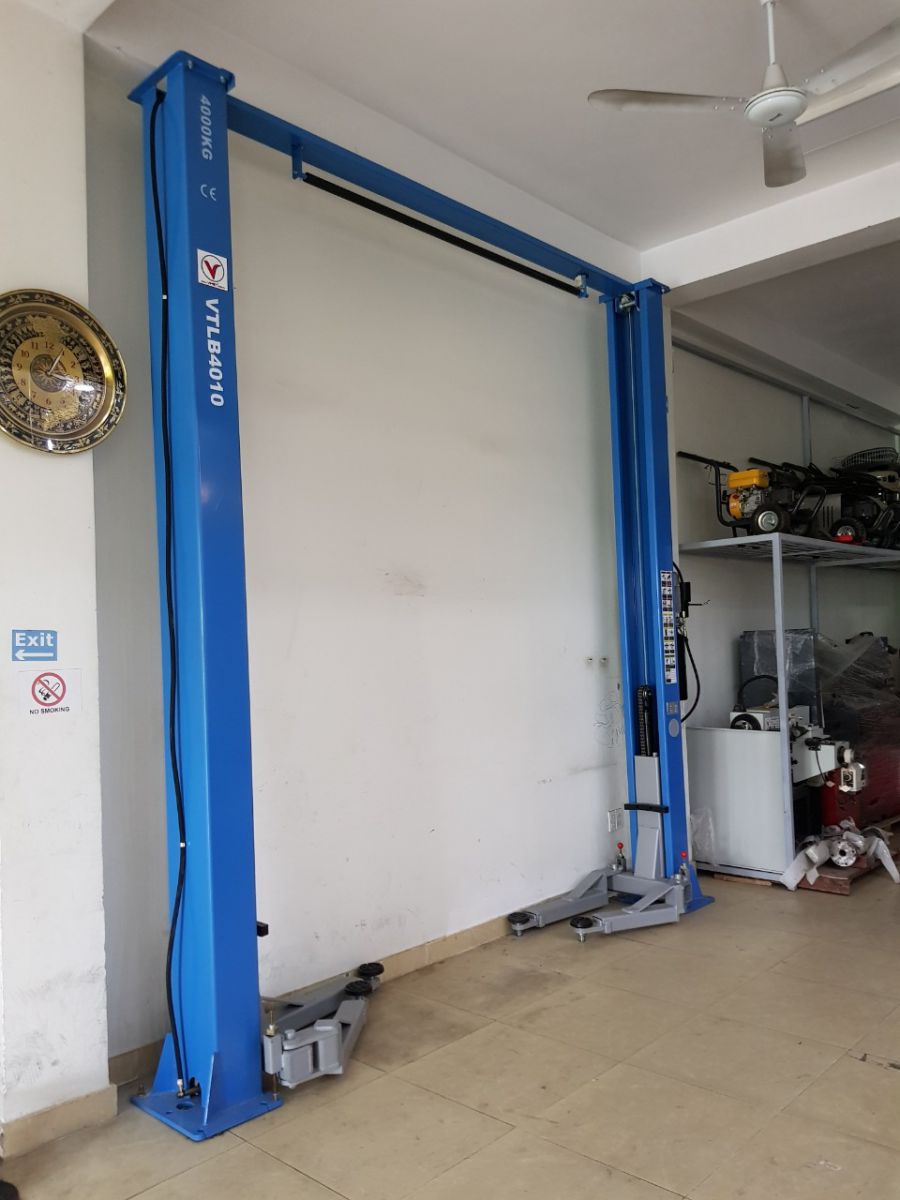 Cầu nâng 2 trụ cáp trên VIMET TLB40110